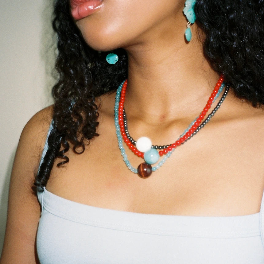 Singular Stone Candy Necklace - Shiny Black and White Stone