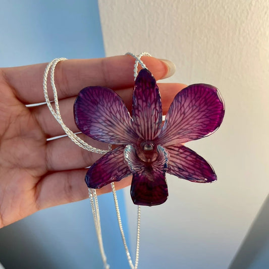 Orchid Lariat Necklace (Silver)